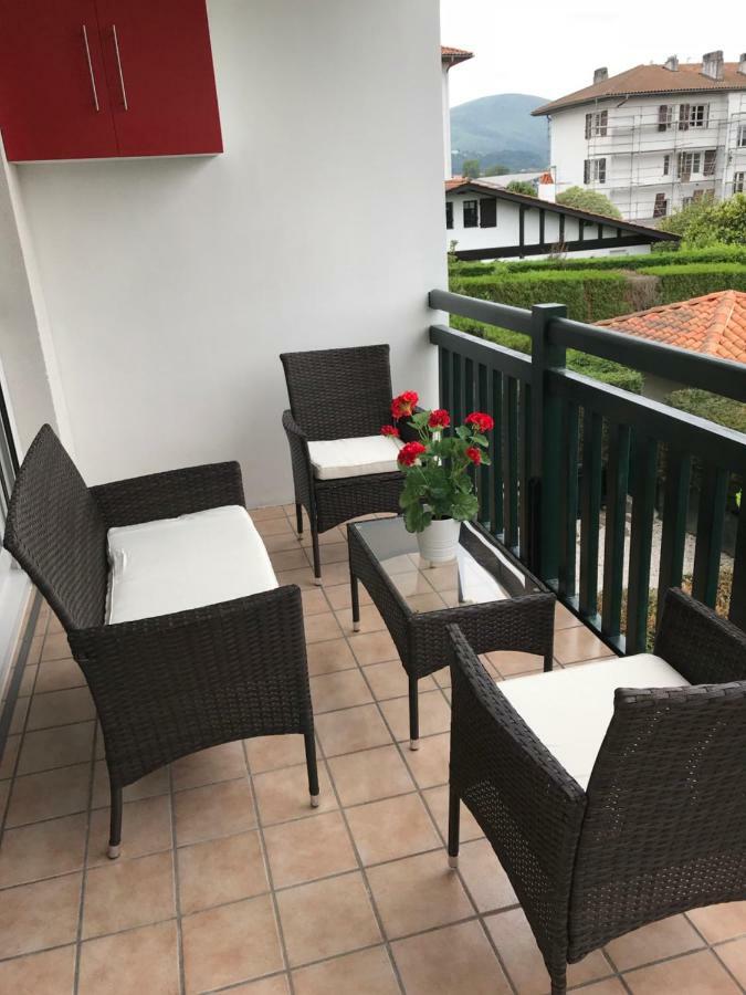 Port Bidassoa - T2 Coquet, Parking, Lit Xxl, Wifi, Pres De La Gare Hendaye Exteriör bild